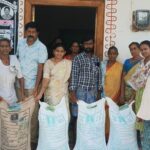 దేవరాపల్లిలో సబ్సిడీ వరి విత్తనాల పంపిణీ